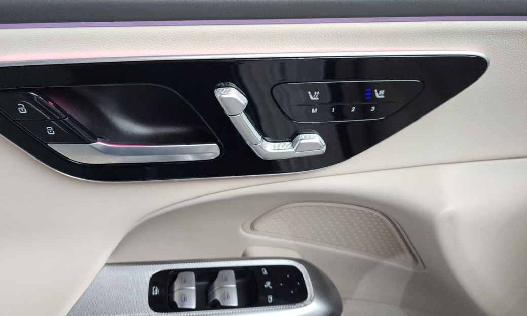 Mercedes-Benz E-Class E220d 4MATIC Exclusive, 2024