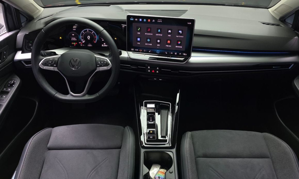 Volkswagen Golf 2.0 TDI Prestige, 2025