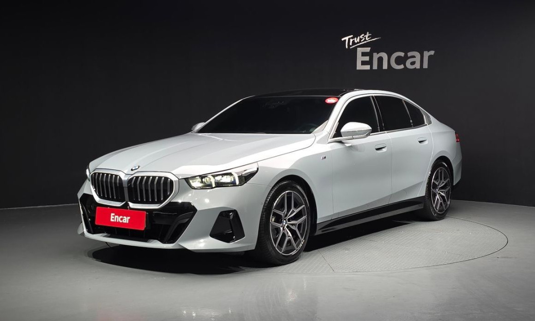 BMW 5-Series 520i M Sport, 2024