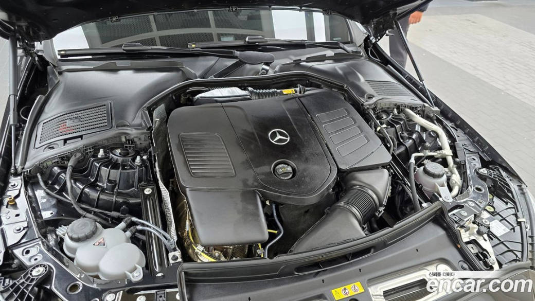 Mercedes-Benz C-Class C200 AMG Line, 2024