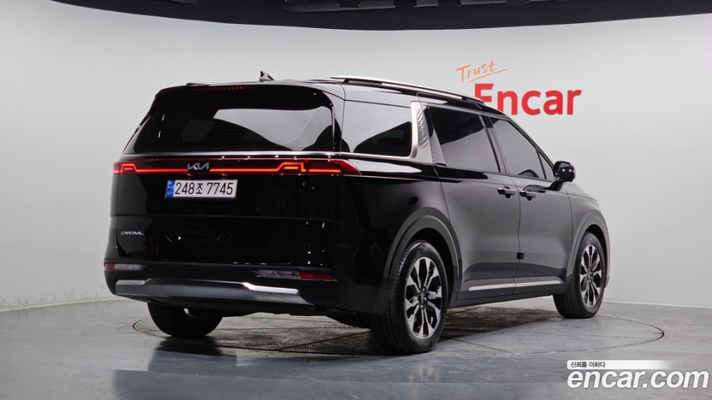 Kia Carnival 9-Seater Signature, 2023