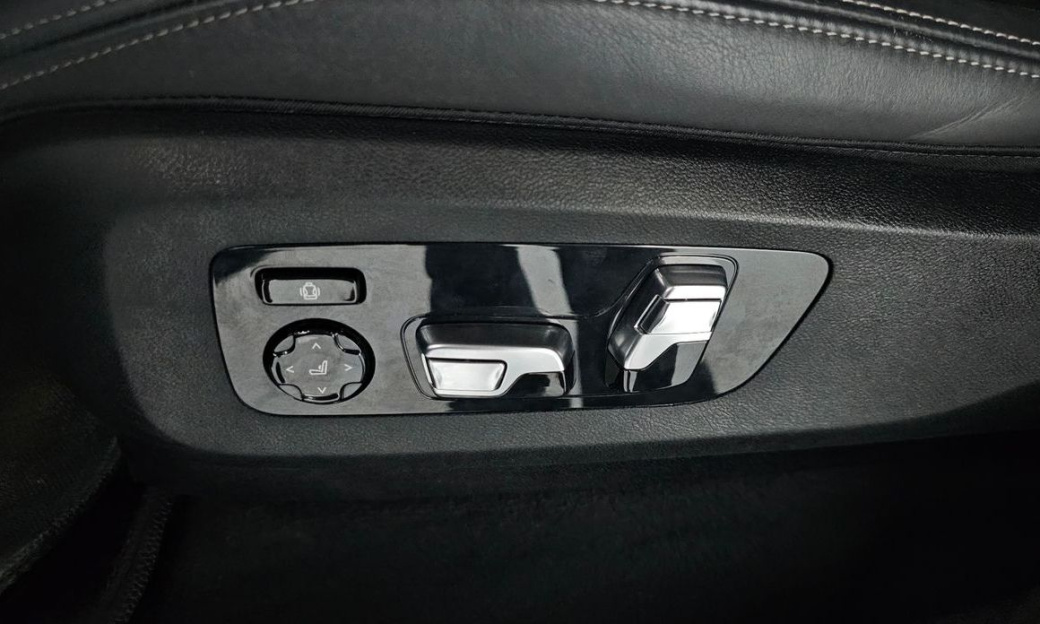 BMW X6 xDrive40i M Sport, 2025