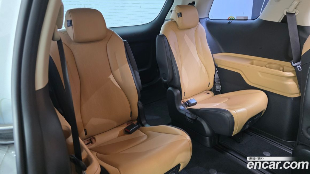 Kia Carnival 9-Seater Noblesse, 2021