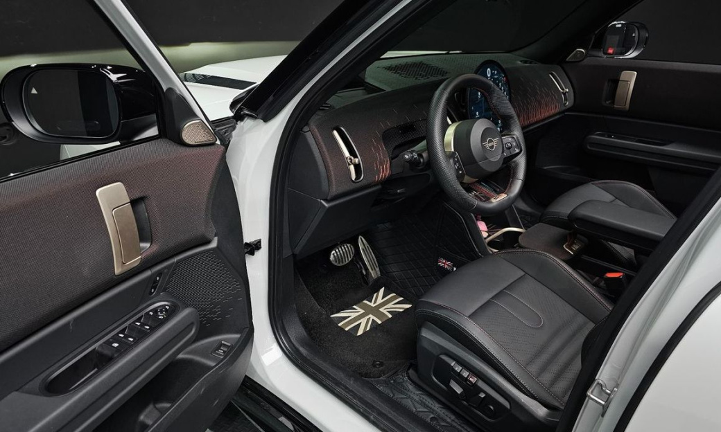 Mini Countryman ALL4 JCW, 2025