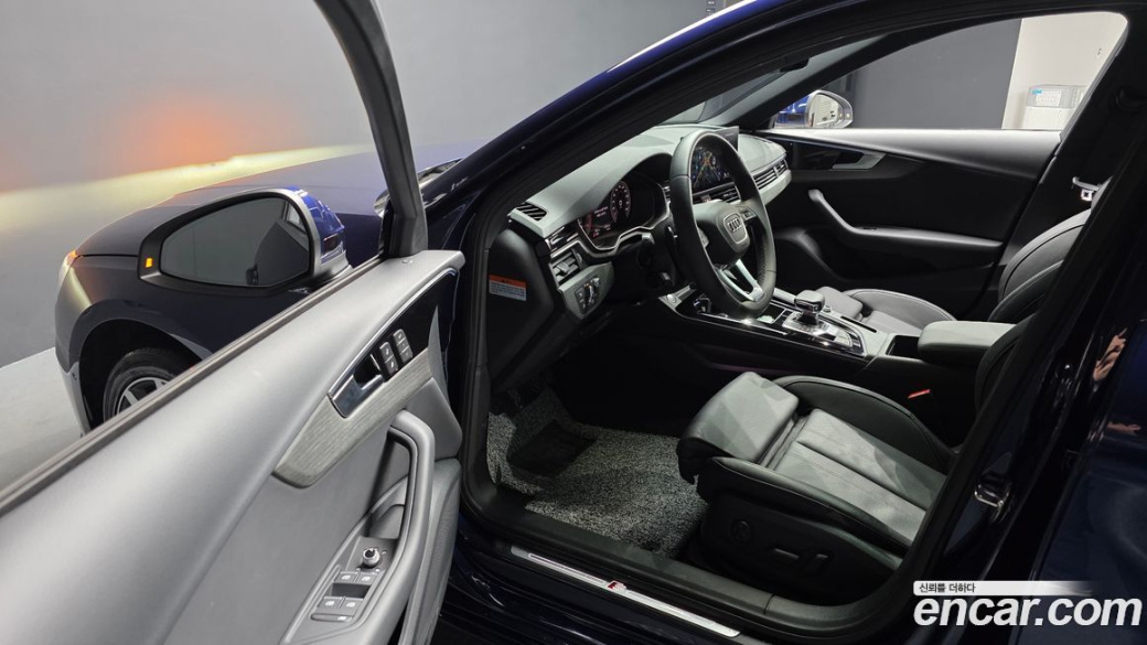 Audi A4 40 TFSI Premium, 2023