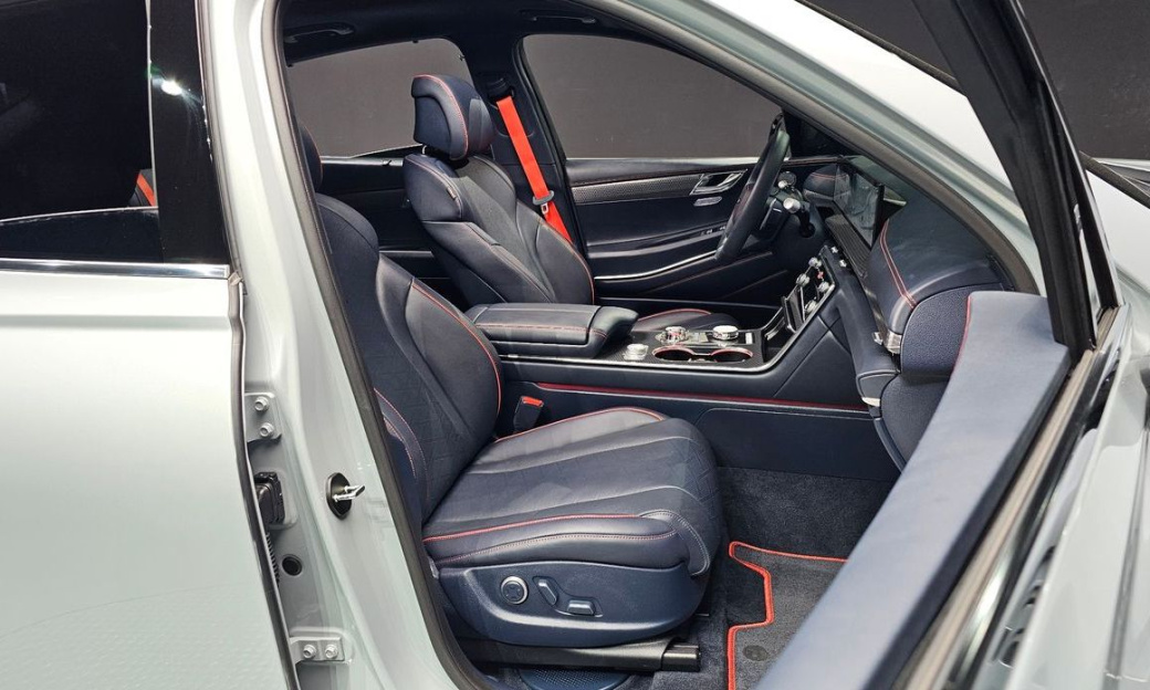 Genesis GV80 2.5T Gasoline AWD, 2025