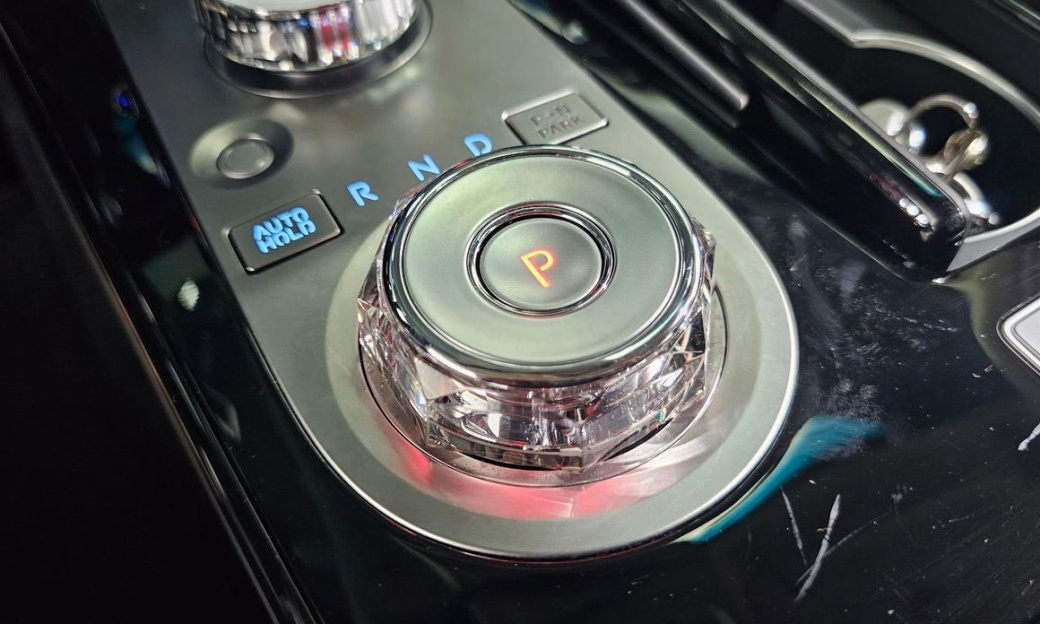 Genesis G80 Gasoline 2.5 Turbo 2WD, 2025