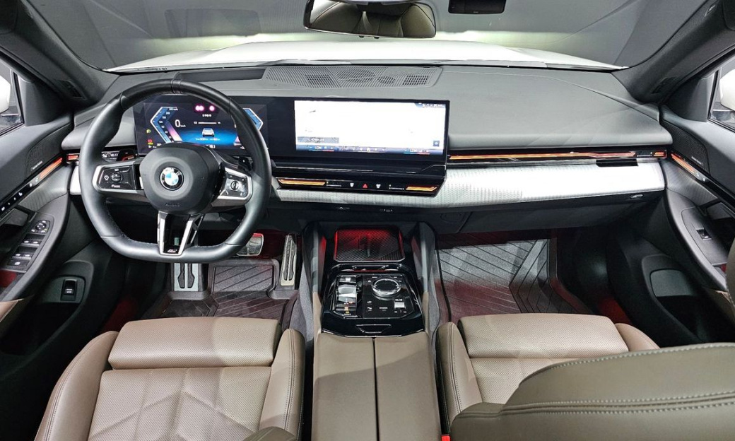 BMW 5-Series 520i M Sport, 2024