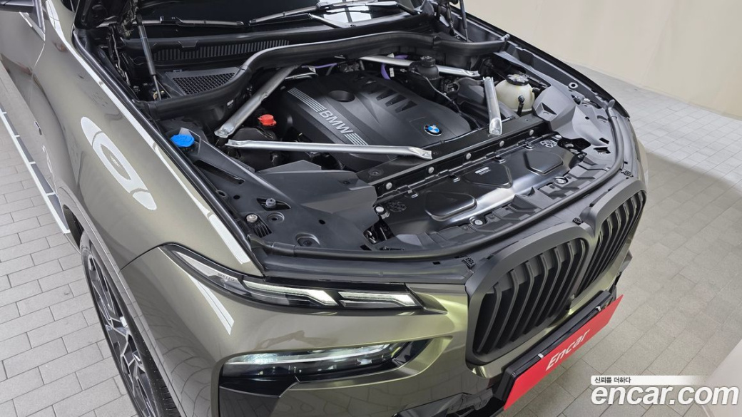 BMW X7 xDrive 40i M Sport 6STR, 2025