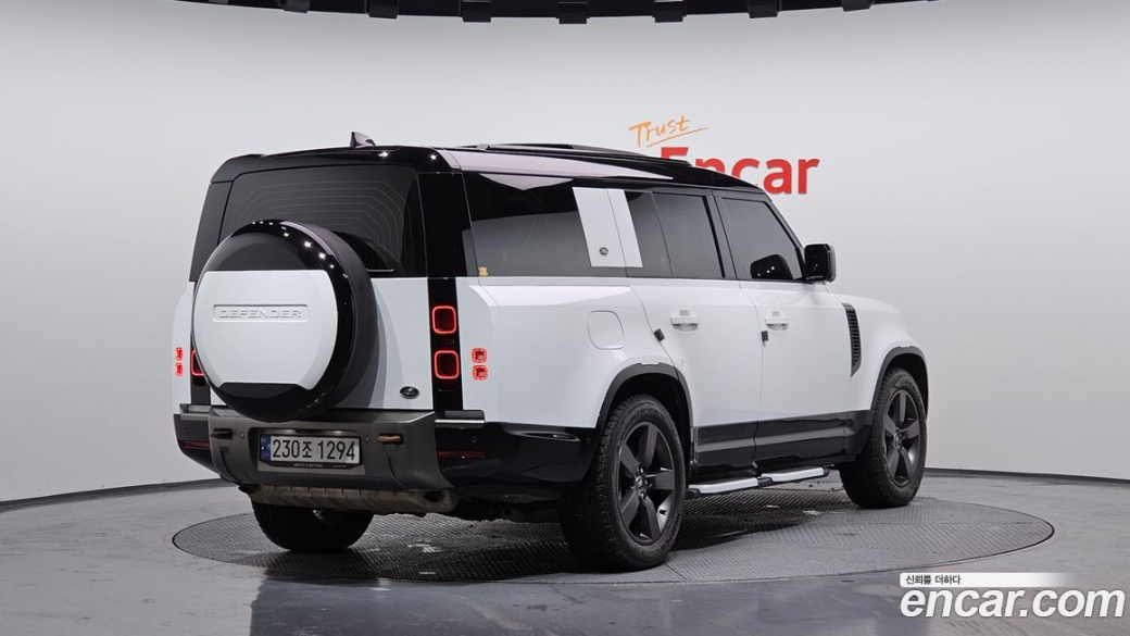 Land Rover Defender 130 P400 X-Dynamic HSE, 2023