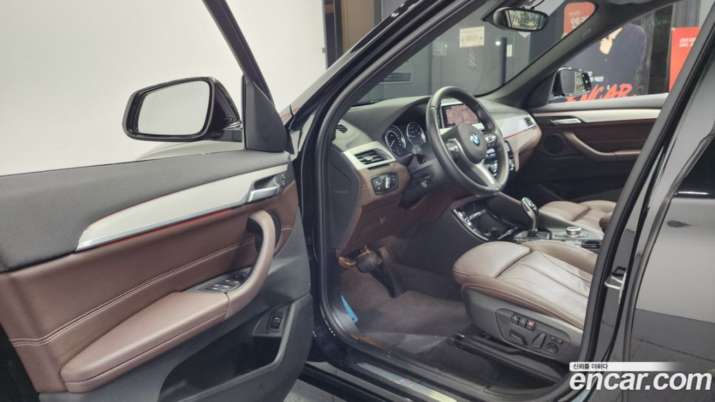 BMW X1 xDrive 20i M Sport, 2022