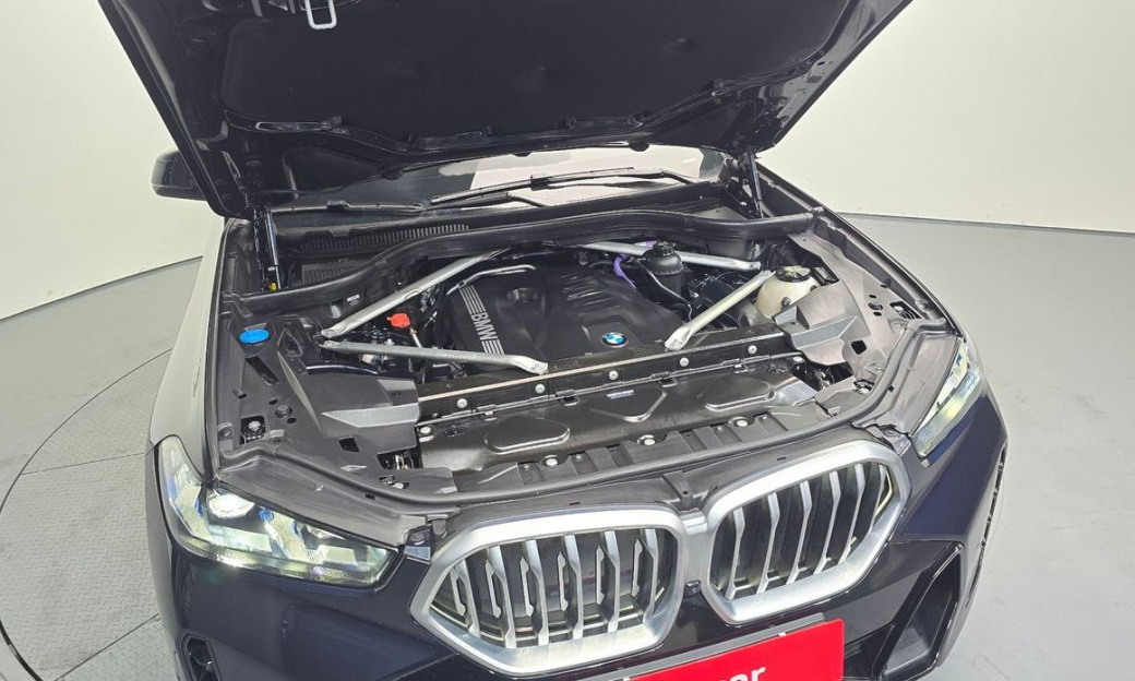 BMW X6 xDrive40i M Sport, 2024