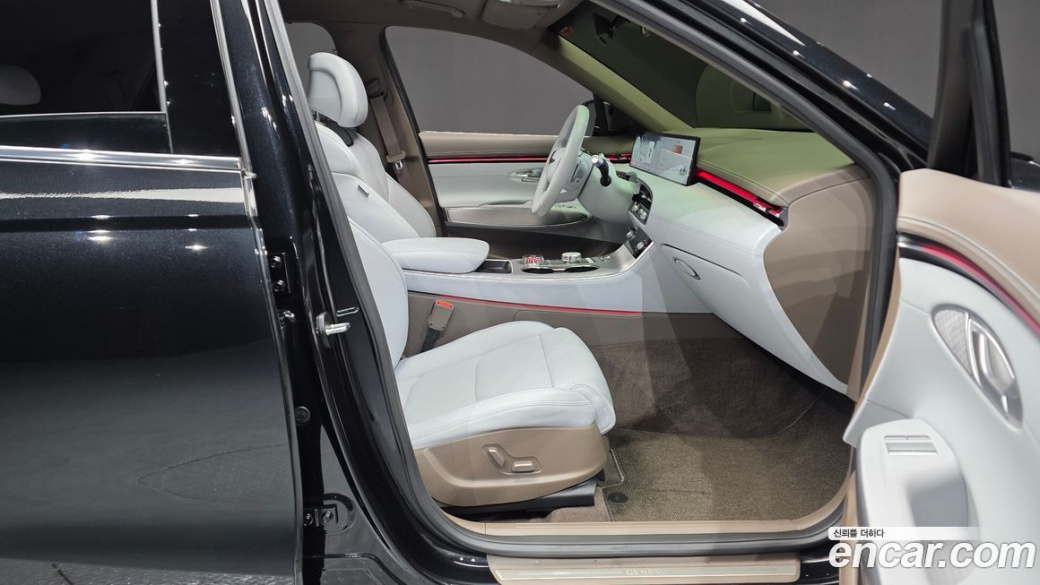 Genesis GV70 2.5T Gasoline AWD, 2025
