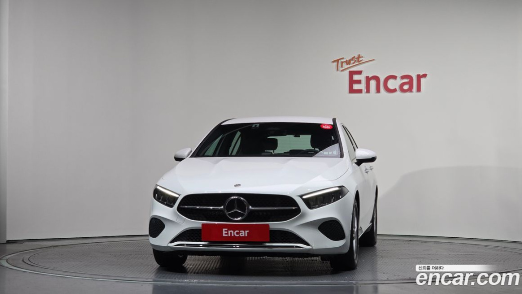 Mercedes-Benz A-Class A220 Hatchback, 2025