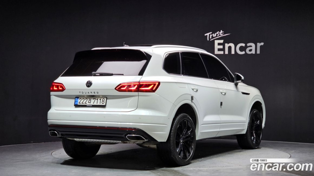 Volkswagen Touareg 3.0 TDI R-Line, 2023