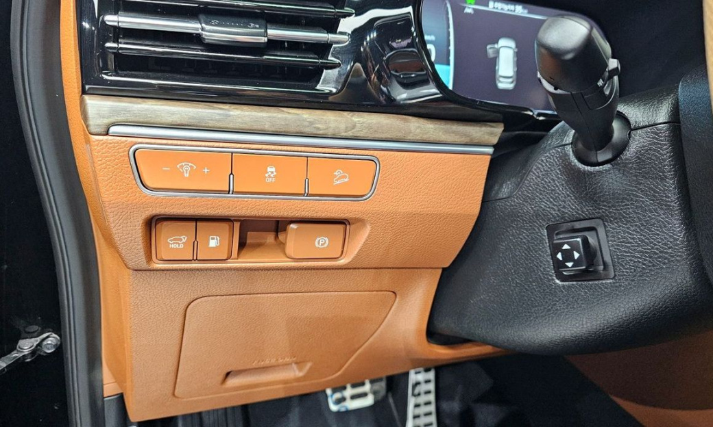 Kia Mohave Diesel 3.0 4WD 7-Seater, 2022
