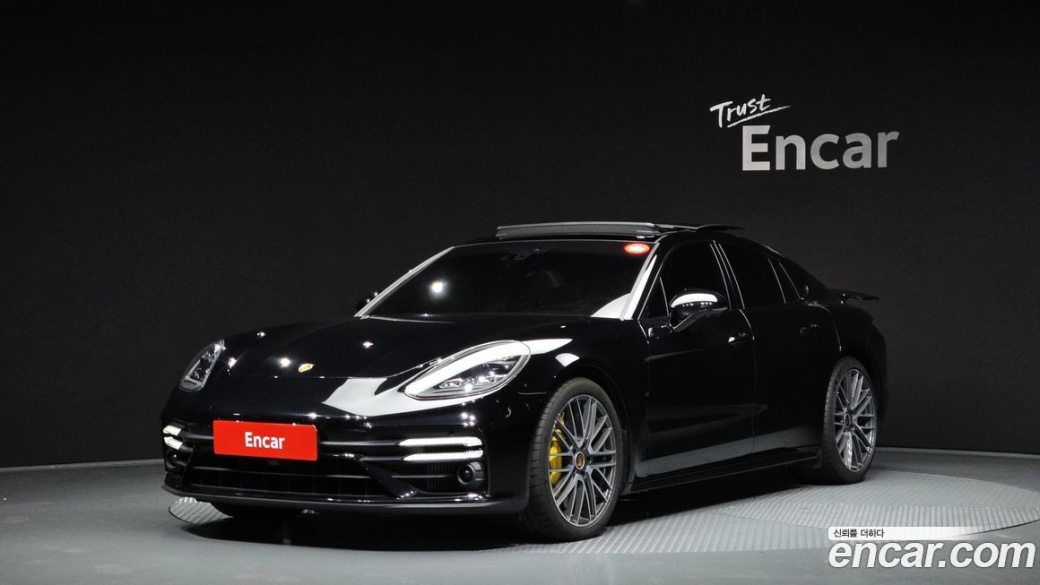 Porsche Panamera 4.0 Turbo S, 2021