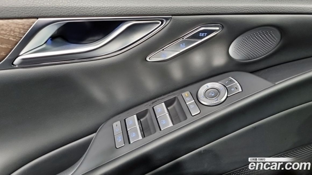 Genesis G80 Gasoline 2.5 Turbo AWD, 2025