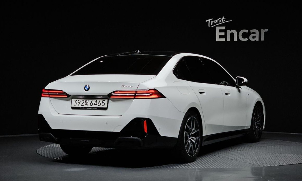 BMW 5-Series 523d M Sport, 2025