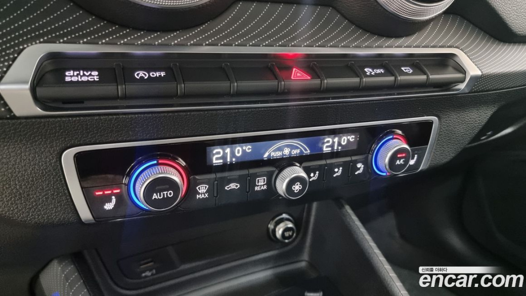 Audi Q2 35 TDI Premium, 2023