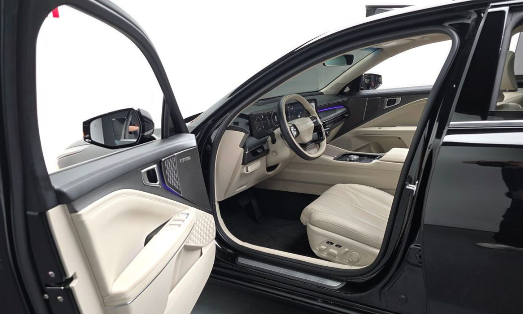 Kia K8 2.5 Gasoline 2WD, 2025