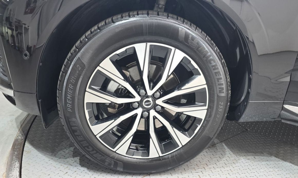Volvo XC60 B5 Ultimate Bright, 2024