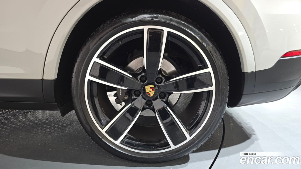 Porsche Cayenne 3.0 Coupe, 2021