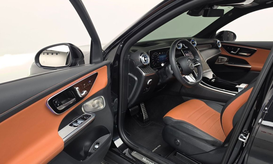 Mercedes-Benz GLC-Class GLC300 4MATIC AMG Line, 2023
