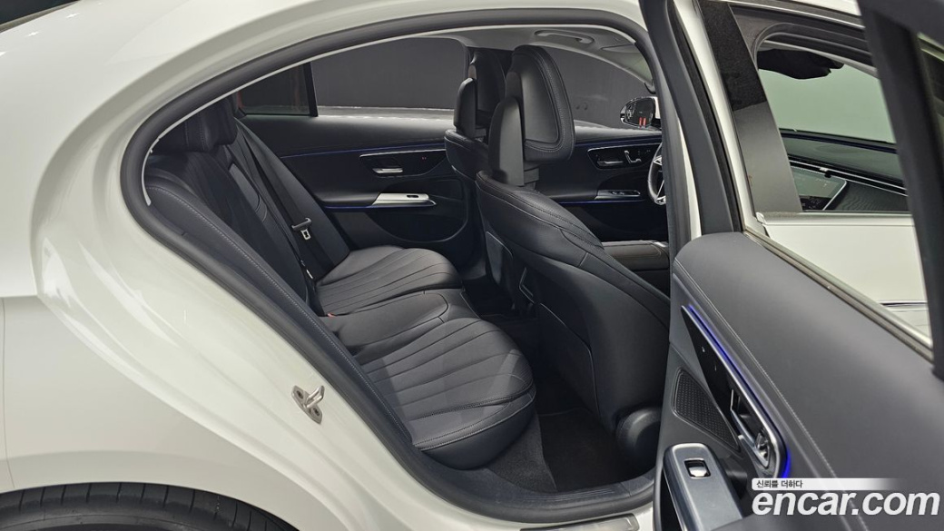 Mercedes-Benz E-Class E200 Avantgarde, 2024