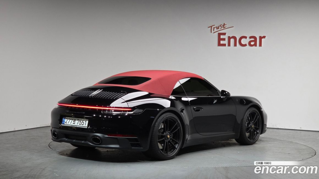Porsche 911 Carrera 4 GTS Cabriolet, 2022