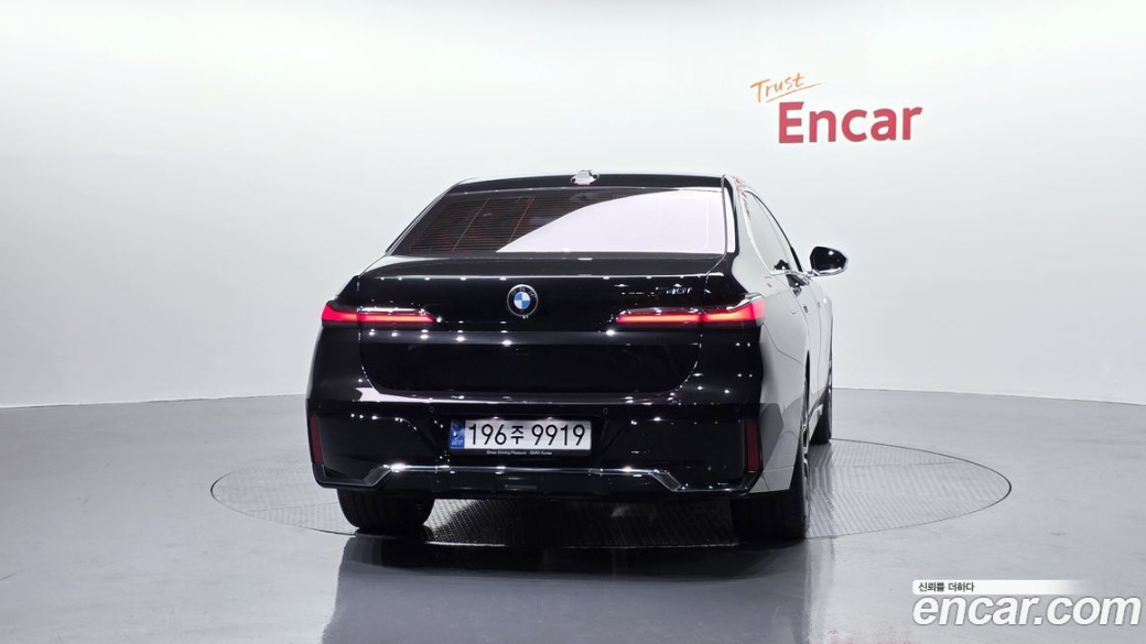 BMW 7-Series 740i sDrive M Sport, 2023