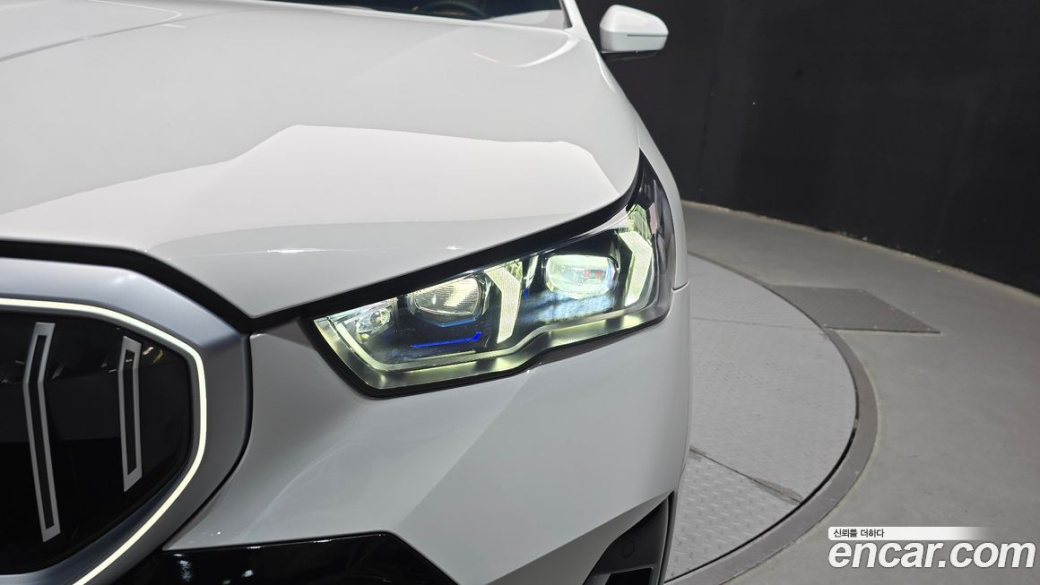 BMW 5-Series 520i M Sport, 2024