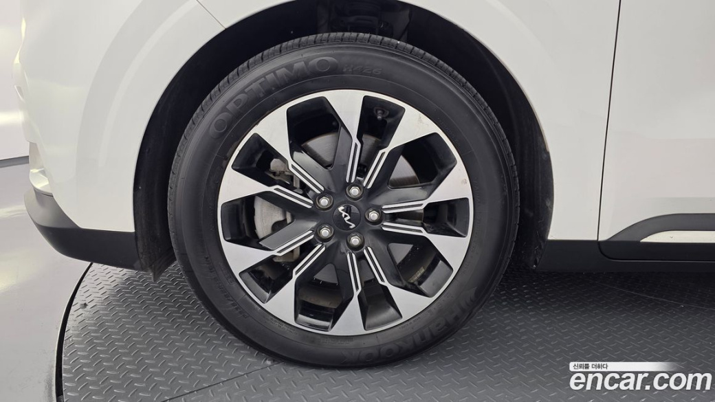 Kia Carnival 9-Seater Noblesse, 2023