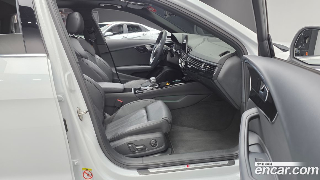 Audi A4 45 TFSI Quattro Premium, 2021
