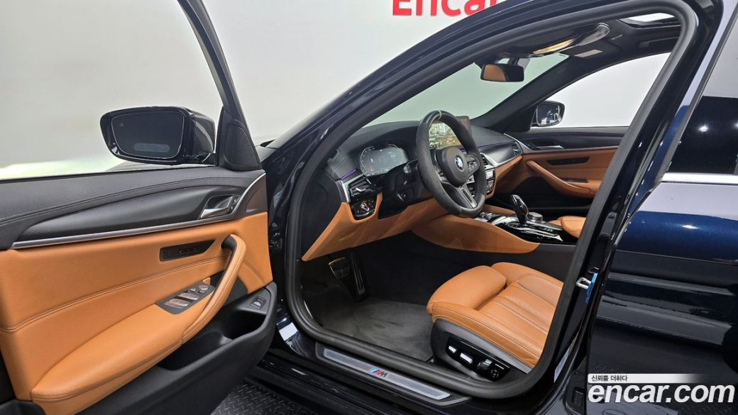 BMW 5-Series 520i M Sport, 2023