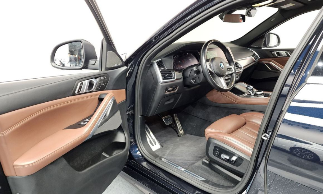 BMW X6 xDrive40i M Sport, 2023