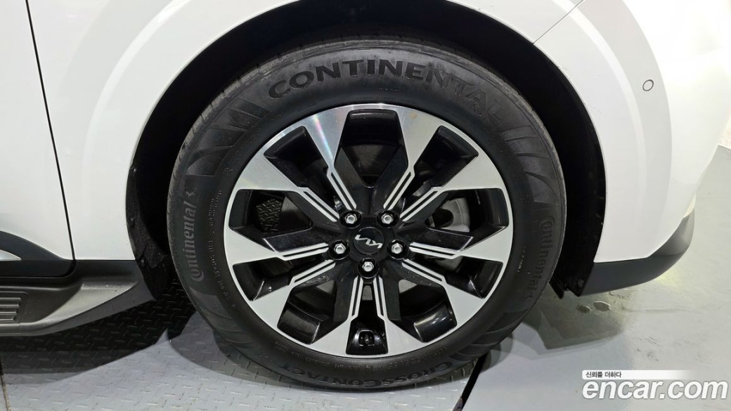 Kia Carnival 7-Seater Signature, 2022