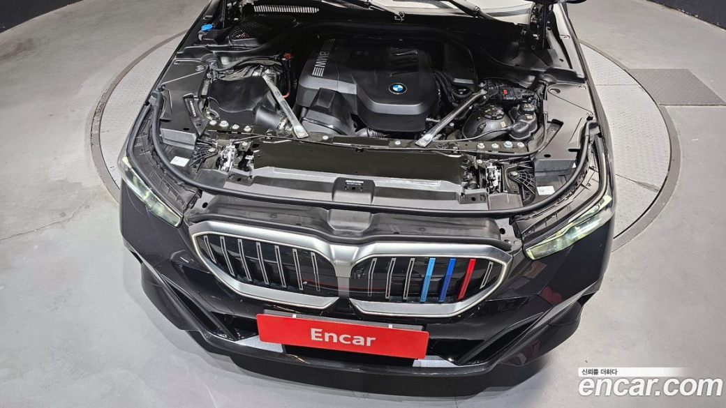 BMW 5-Series 530i xDrive M Sport, 2025