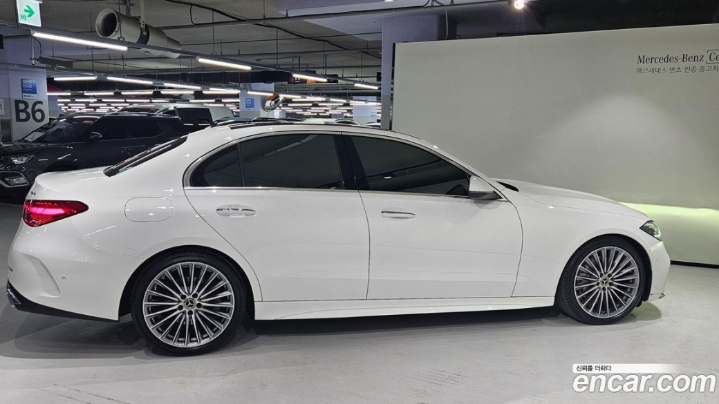 Mercedes-Benz C-Class C300 4MATIC AMG Line, 2023