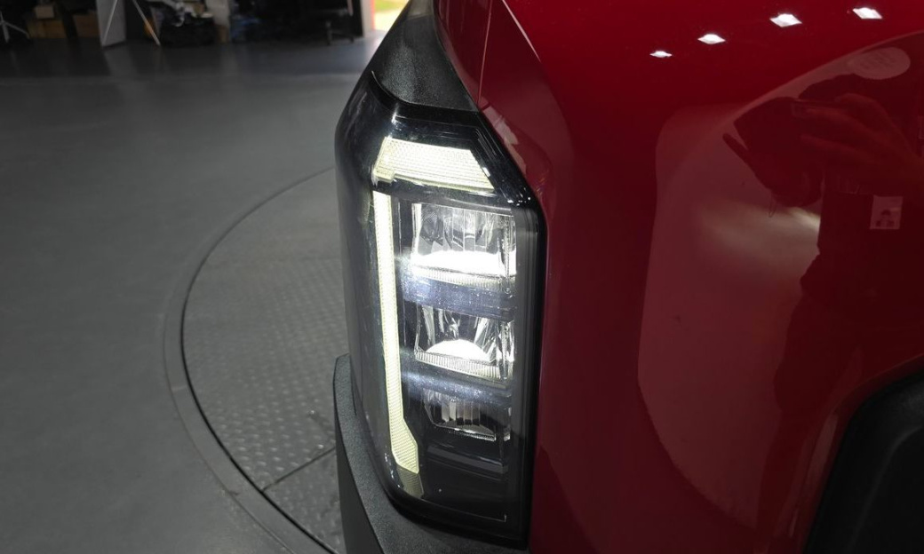 Kia Tasman 2.5T Gasoline 2WD, 2026