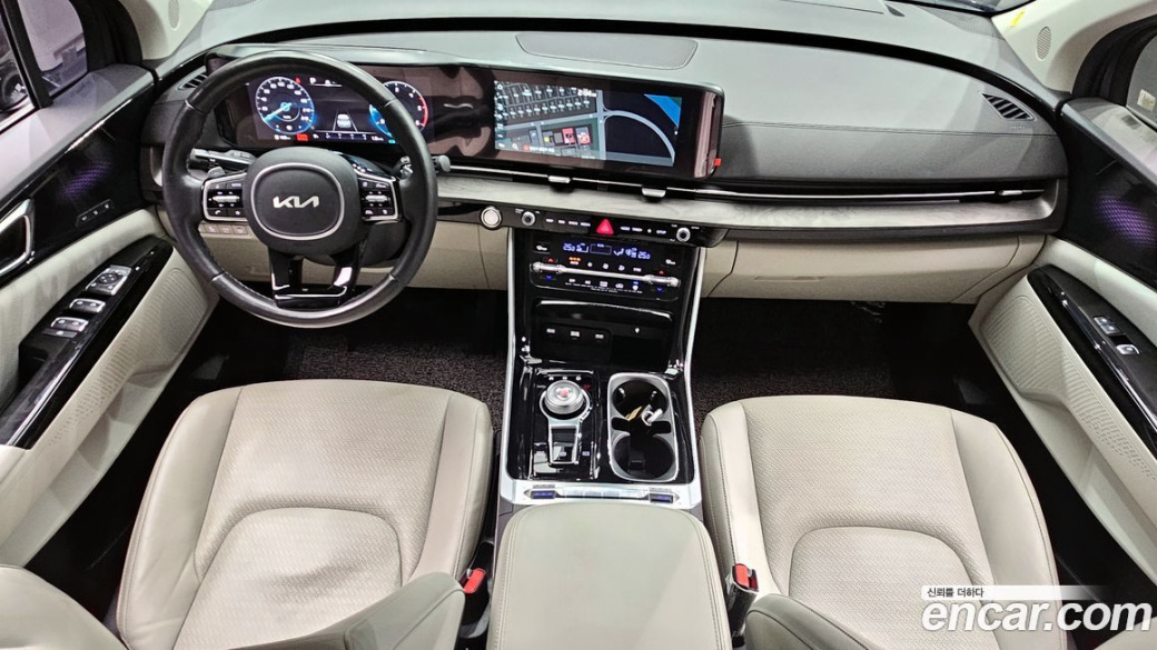 Kia Carnival 9-Seater Signature, 2022