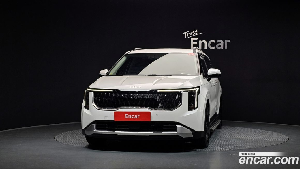 Kia Carnival 9-Seater Prestige, 2025