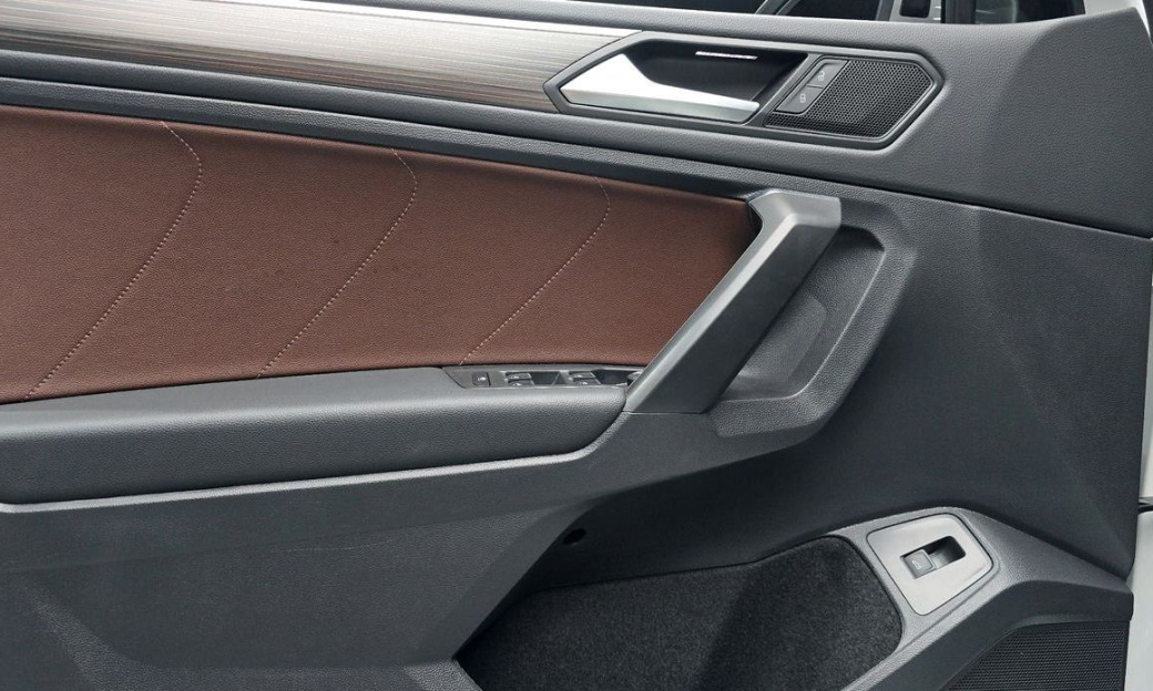 Volkswagen Tiguan 2.0 TSI Prestige, 2023