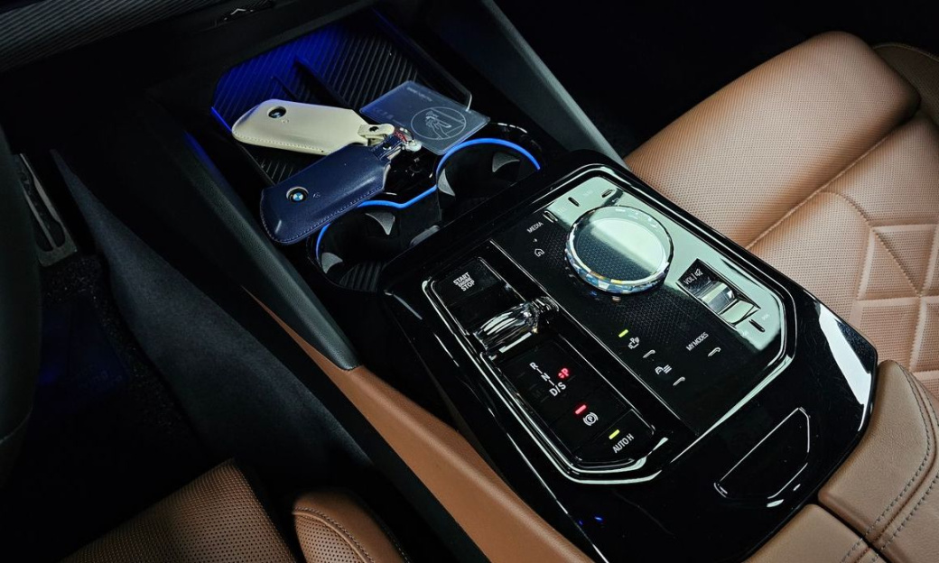 BMW 5-Series 530i xDrive M Sport, 2025