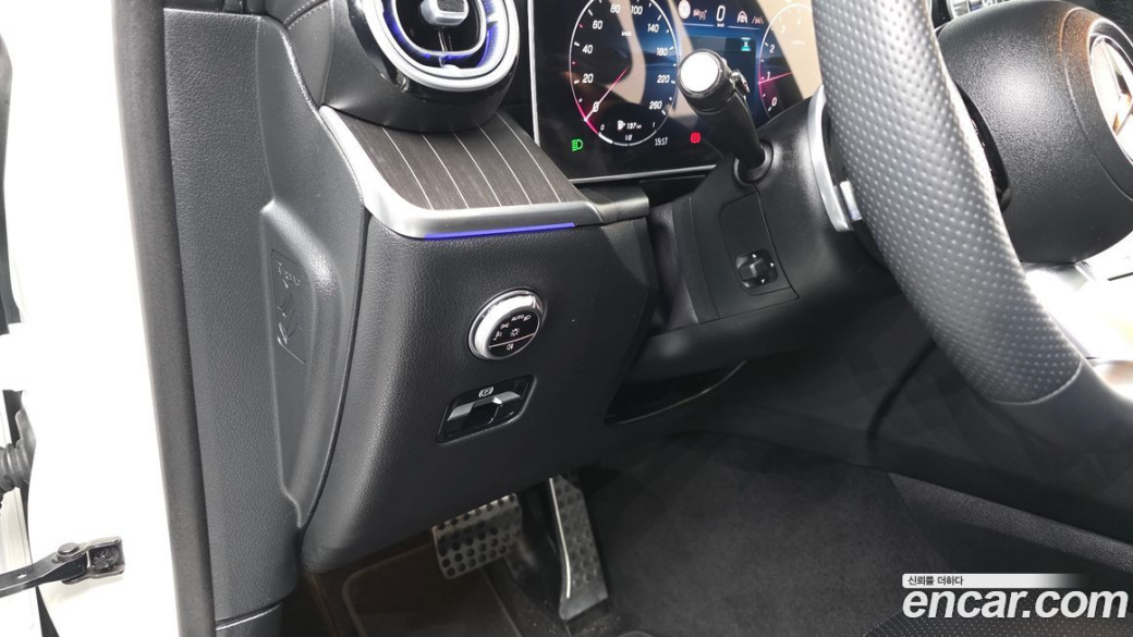 Mercedes-Benz GLC-Class GLC300 4MATIC AMG Line, 2025