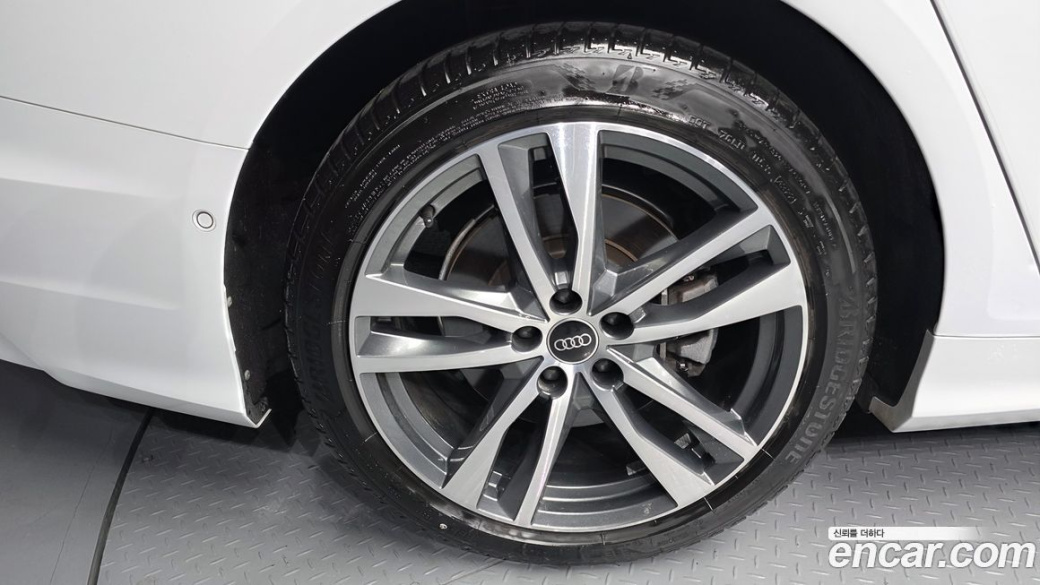 Audi A6 45 TFSI Premium, 2023