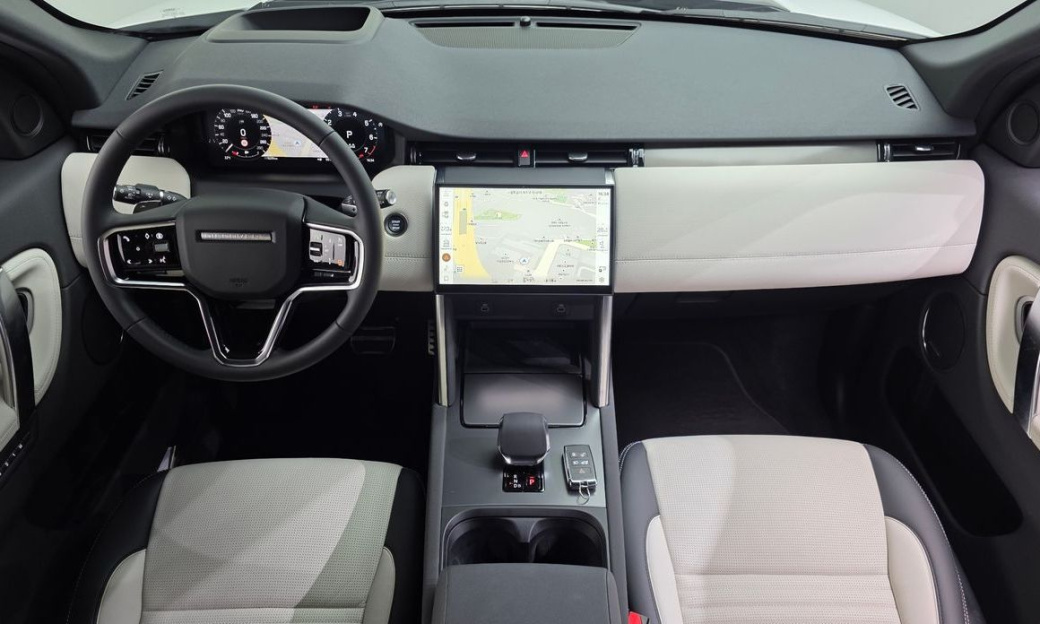 Land Rover Discovery Sport P250 Dynamic SE, 2025