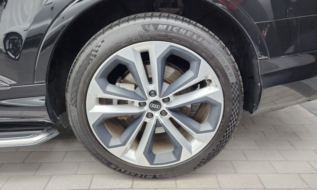 Audi Q7 55 TFSI Quattro Premium, 2022