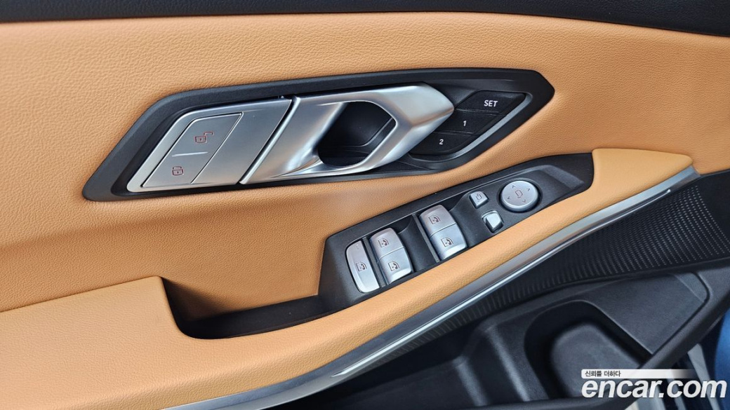 BMW 3-Series 320i, 2025