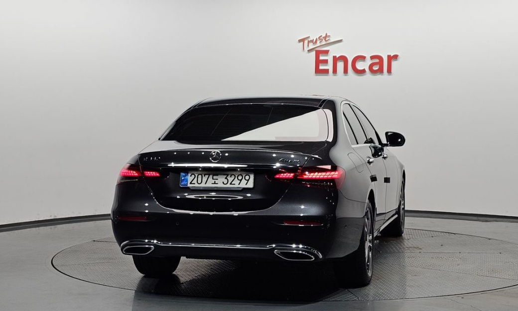 Mercedes-Benz E-Class E350 4MATIC Avantgarde, 2022
